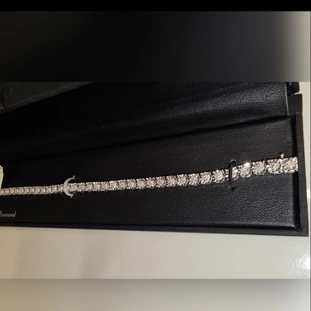 DIA 1/4 Cart Diamond Sterling Silver Rhodium Plated 7